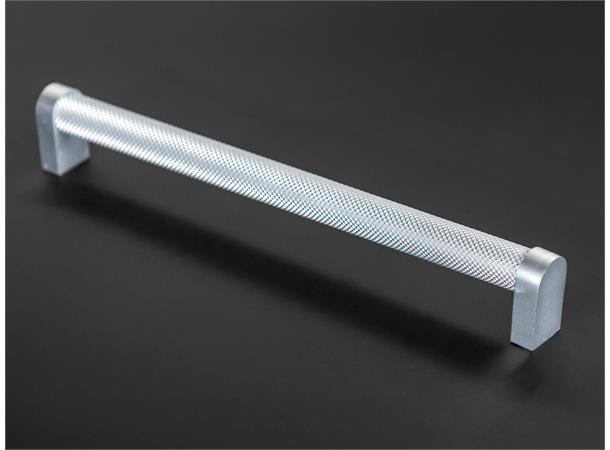 Rustico Håndtak 600 - Krom Matt Med crystal cut mønster