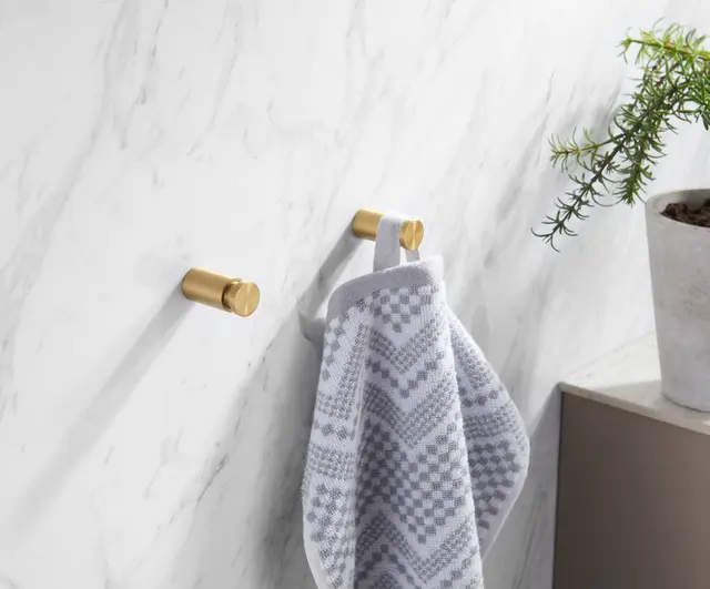 Falco Rund Håndklekrok i 8 ulike overflater 
