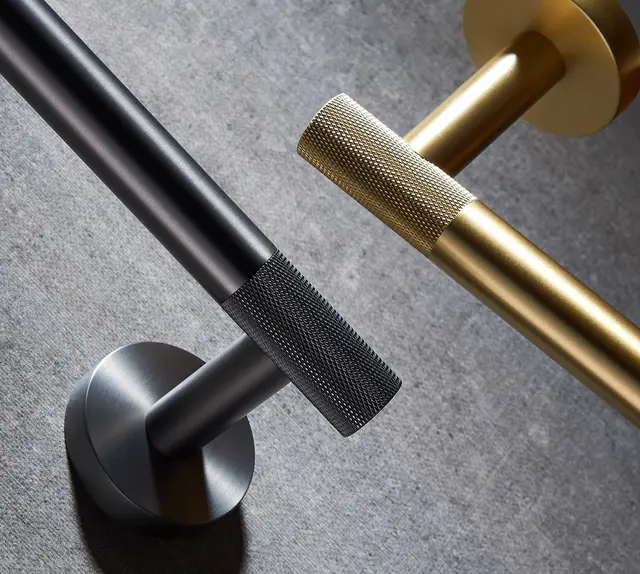 Santino Toalettpapirholder i 8 ulike overflater 