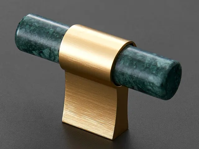 Italo T-Bar - Gull Børstet Grønn Marmor 