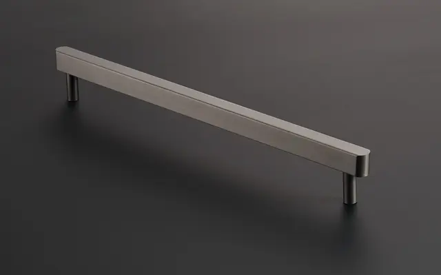 Leone Håndtak 128 - Gunmetal Stilren med godt grep 