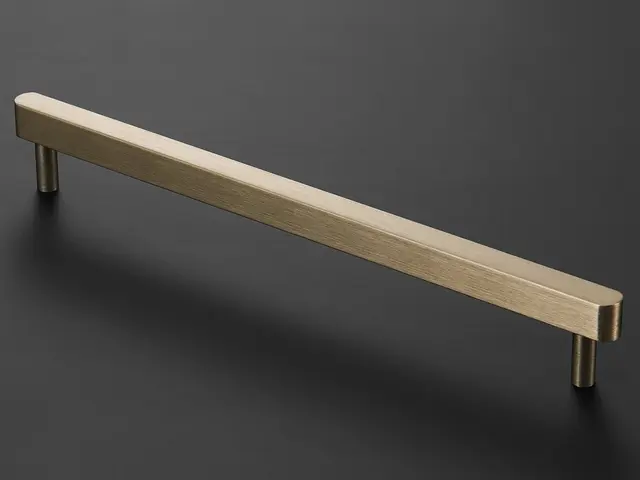 Leone Håndtak 600 - Antikk Stilren med godt grep 