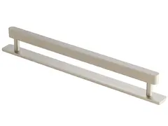 Leone Børstet Stål - 128 Håndtak med Bakplate