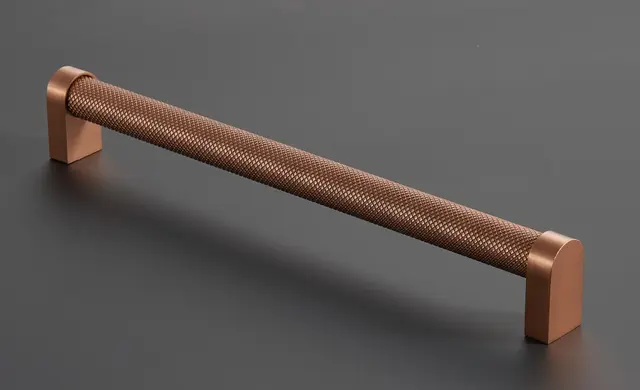 Rustico Håndtak 600 - Kobber Børstet Med crystal cut mønster 