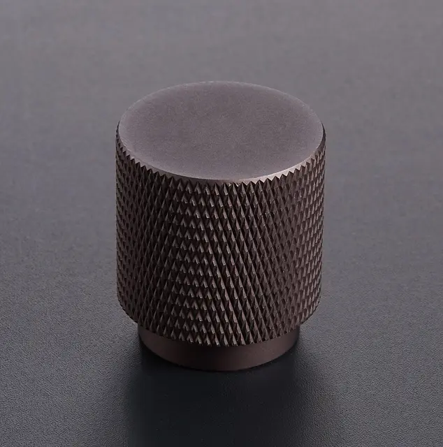 Rustico Knott - Bronse Matt Med crystal cut mønster 