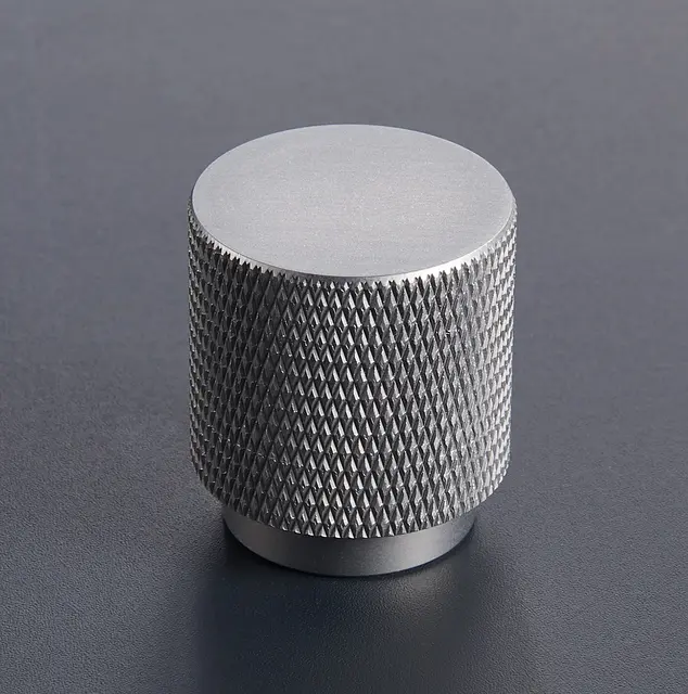 Rustico Knott - Gunmetal Med crystal cut mønster 